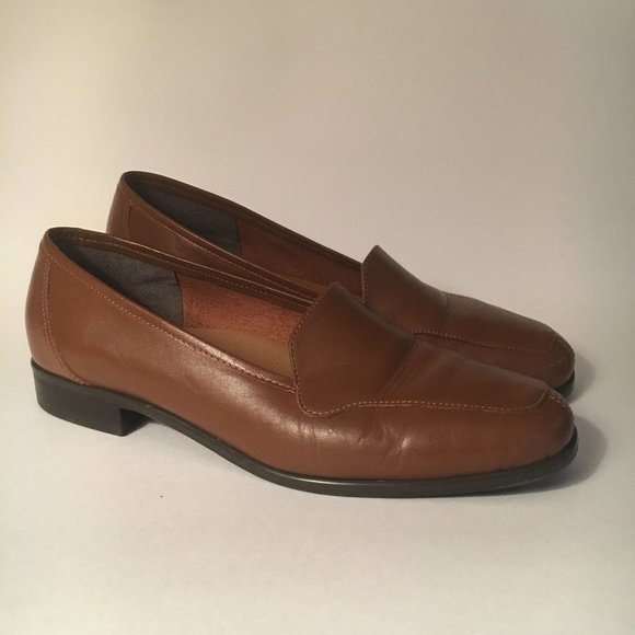 lorenzo Shoes - Lorenzo Classic Women Leather Loafers  8.5
